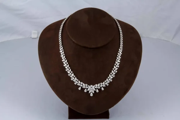 Classic Diamond Necklace For Sale