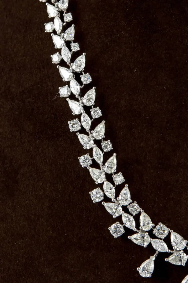 Classic Diamond Necklace For Sale