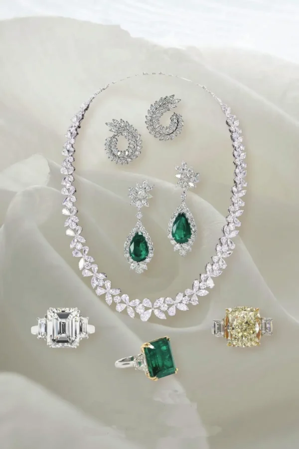 Elegant Diamond Necklace For Sale
