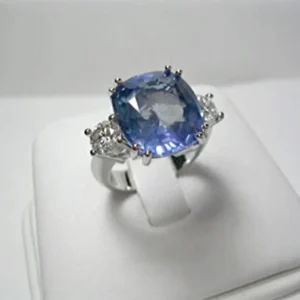 Emeralds Maravellous 13.10 Carat Unheated Ceylon Blue Sapphire Diamond Ring