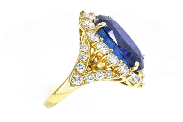 No Enhancement Burmese 12.01 carat Sapphire Diamond Ring Van Cleef & Arpels