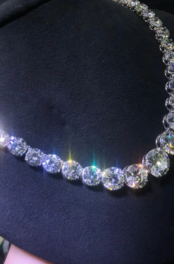 Platinum 95.00 Carat Diamond Tennis Necklace