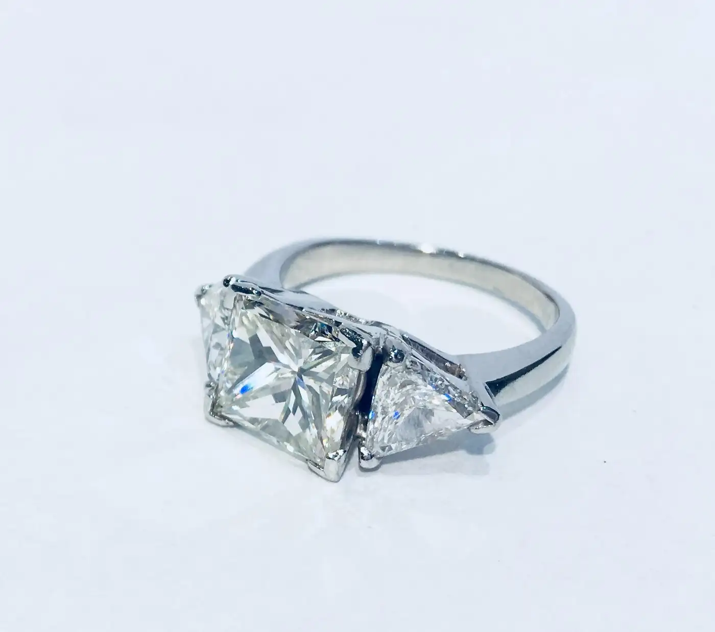 Princess Diamond Ring With 2 Carat Diamond Sides GIA Certified VS2 4.13 Carat