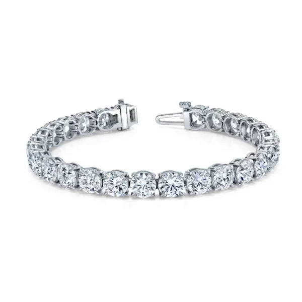 Straight Line Bracelet with Round Brilliant Diamonds