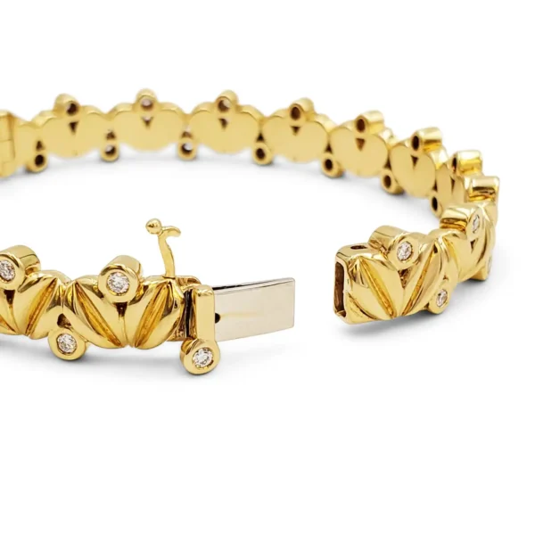 Temple St. Clair Yellow Gold Diamond Bangle Bracelet